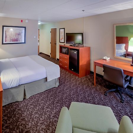 Quality Inn & Suites Downtown Менсфілд Екстер'єр фото